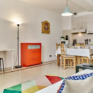 Apartamento Colorato E Vivace Bilocale, Lucca